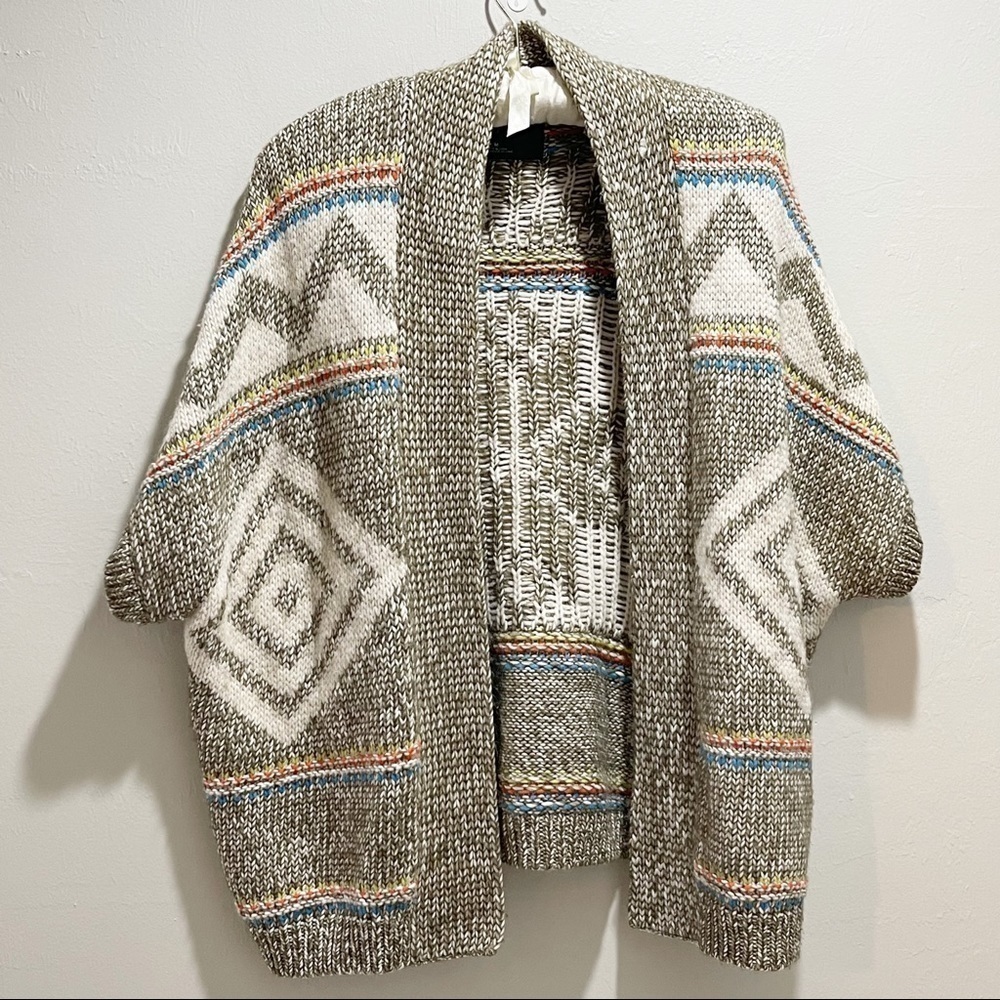 AMERICAN EAGLE OUTFITTERS Women’s Aztec Brown Multi Short Sleeve Cardigan